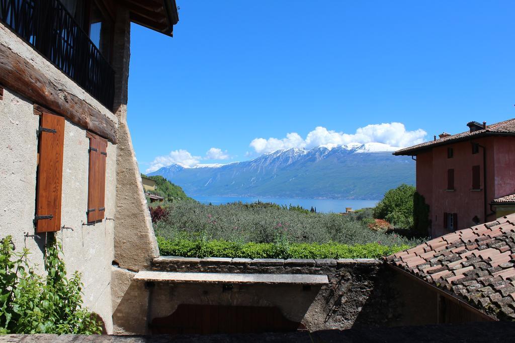 Albergo Locanda Cavallino Toscolano Maderno Exterior photo