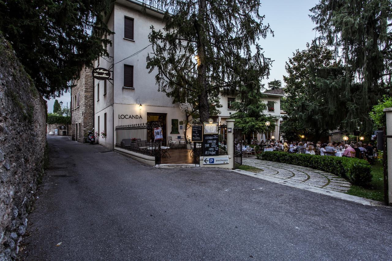 Albergo Locanda Cavallino Toscolano Maderno Exterior photo